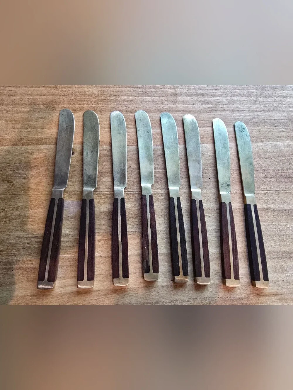 Classic Brass-Tone Fork Set with Brown Wood Inlay - Home Dining